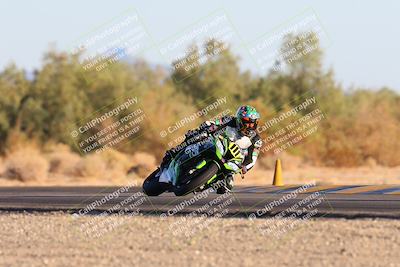 media/Dec-07-2024-CVMA (Sat) [[21c5f1ef85]]/Race 11-Amateur Supersport Open/